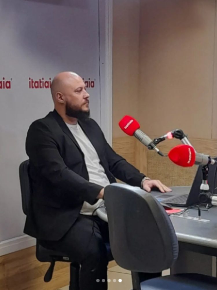Registro da participação de Dr. Aléssio Novais em Rádio Itatiaia